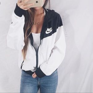 NEW! Nike Windbreaker